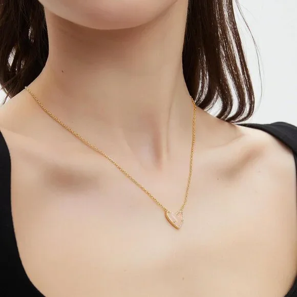 Natural Stone Rosa Peach Heart Teardrop Irregular Necklace for Women Rose Quartz